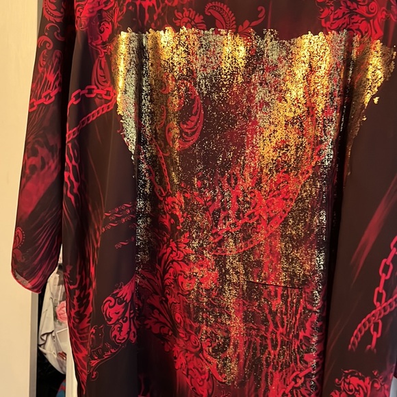 DRESSBARN NEW 3X SHEER DECORATIVE RED, BLACK HIGHLIGHTED WITH GOLD TOP - Picture 2 of 9